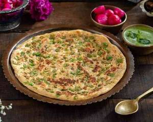 Green Chilli Paratha