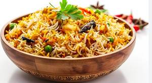 Veg hyderabadi dum biryani [500 ml]