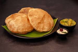 Poori Aloo Masala (3 Pcs)