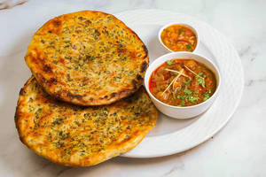 Onion Kulcha Thali
