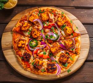 Spicy paneer pizza