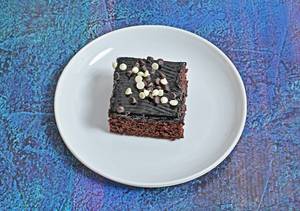 Eggless Choco Chips Brownie