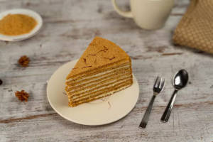 Hive Saffron Cake 100 Gm
