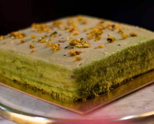 Hive Pistachio Cake 500 Gm
