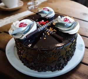 Choco Chips Cake. Cake decoration may vary from displayed image in actual order.