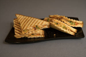 Allu Tikki Grilled Sandwich
