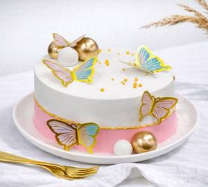 Eggless Butterfly Pineapple Flavour Cake