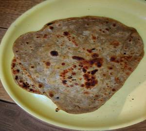 Simple Triangle Paratha