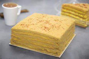 Hive Saffron Cake 500 Gm