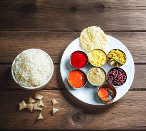 Meals with Fish Curry