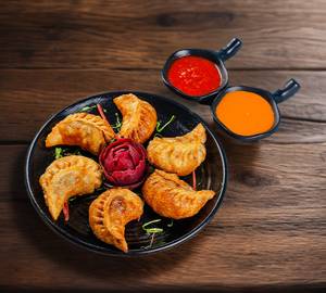 Fried Momo (6Pcs)
