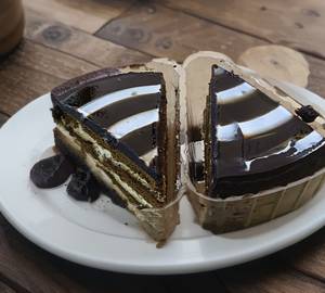 Zebra torte pastry