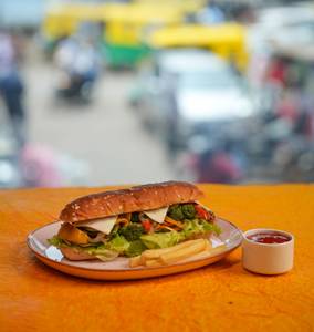 Omelette & Tomato Sub