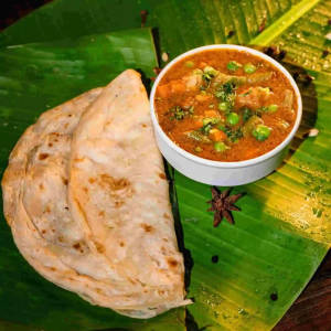 Veg Curry + 3 Pcs Parantha