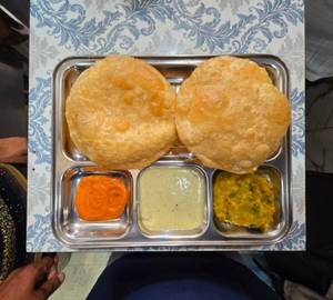 Puri bhaji