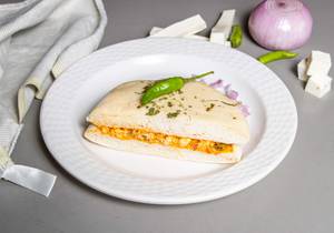 Veg Paneer Kulcha