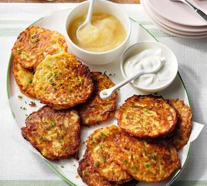 Healthy Crispy Lauki Pancake ( 3 Pc Pancakes 2.5 Inch + Badaam Chutney + Ketchup )