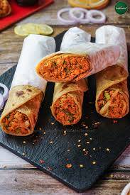 Single Egg Chicken and Chicken Keema Mixed Roll