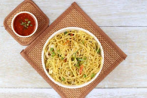 Mix Veg Hakka Noodles