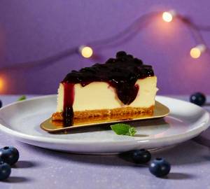 Blueberry New York Cheese Cake Slice