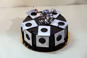 Dark Chocolate Cake 