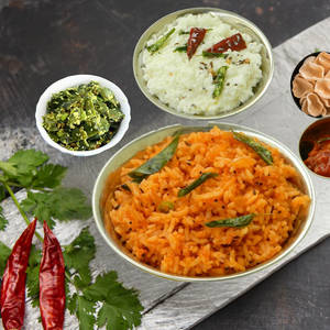 Tomato Rice 450 Ml+curd Rice 250 Ml+veg 250 Ml+fryums+pickle