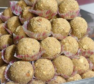 Gond Atta Dryfruit Laddu