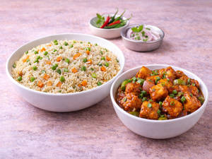 Fried Rice With Chilli Paneer