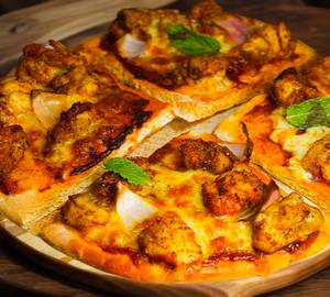 Tandoor chicken pizza (couple)
