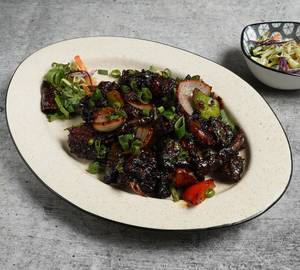 Chilli Prawns/ Garlic Sauce/ Thai Basil/ Honey Chilli [8 Pieces]