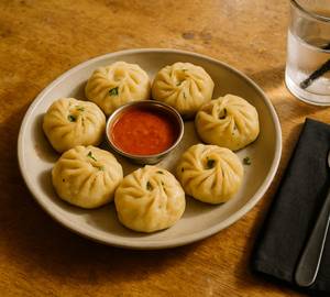 Veg Softie Momos ( 6 Pcs )