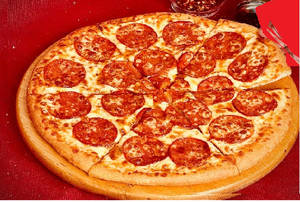 Royal Chicken Pepperoni Pizza