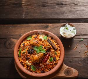 Spicy Murgh Dum Biryani [Serves 1]