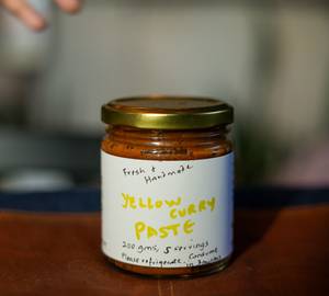 Yellow curry paste