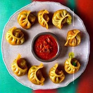 Chilly cheese tandoor momos