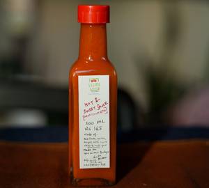 Green chilli sauce [prik nam pla]