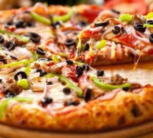 Veg overloaded pizza