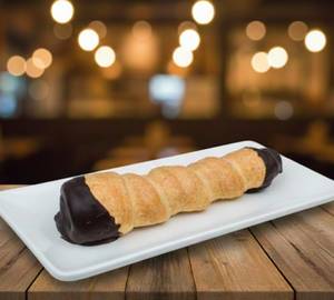 Fresh Chocolate Cream Roll