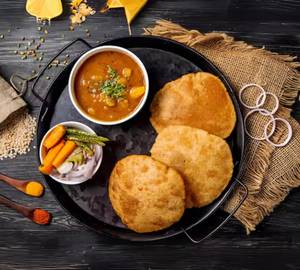 Poori & Aloo Sabzi [ 5 Poori ]