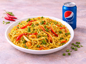 Veg Noodles with Pepsi Can