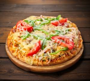 Tomato Red Capsicum Pizza