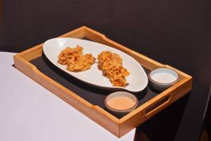 Crispy [Large, 1 Piece]+ Chicken Wings ( 2Pc) + Mayo [1 Packet]