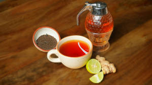 Ginger Lemon Honey Tea (serves 1)