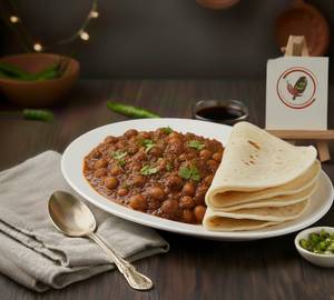 Rumali Roti [2 Pcs] & Chana Masala Half