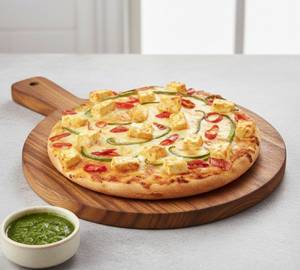Freshly Baked Simply Paneer Makhani Pizza