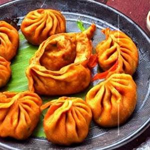 Paneer chilly tandoor momos