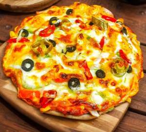 Cheese and  Paneer Pizza