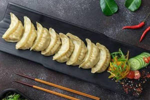 Chicken steam momo
