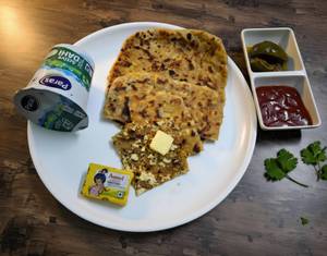 Paneer Paratha (2 Pieces)
