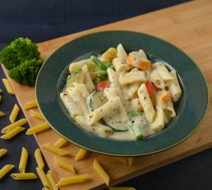 Veg Alfredo White Sauce Pasta